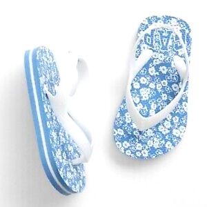 GAP Baby Print Blue Floral Flip Flops Sandals Size: Toddler 9T/10T